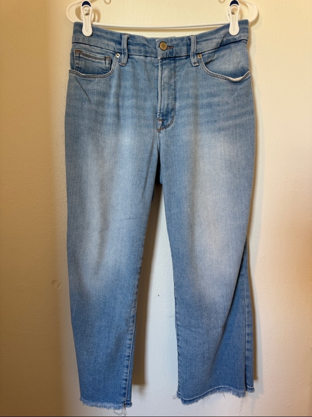 Good American Light Blue Cropped Straight Jeans
